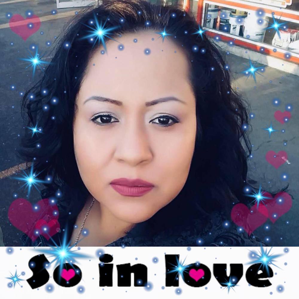 Meet your Posher, Leyda